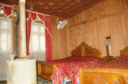 Golden Palace Houseboat, Srinagar 2